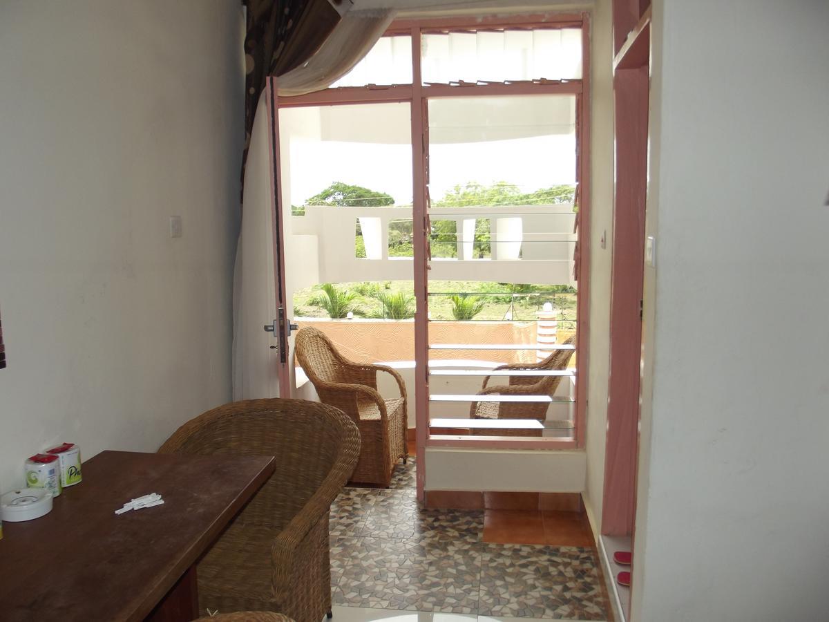 Peacock Park Hotel Ukunda Extérieur photo