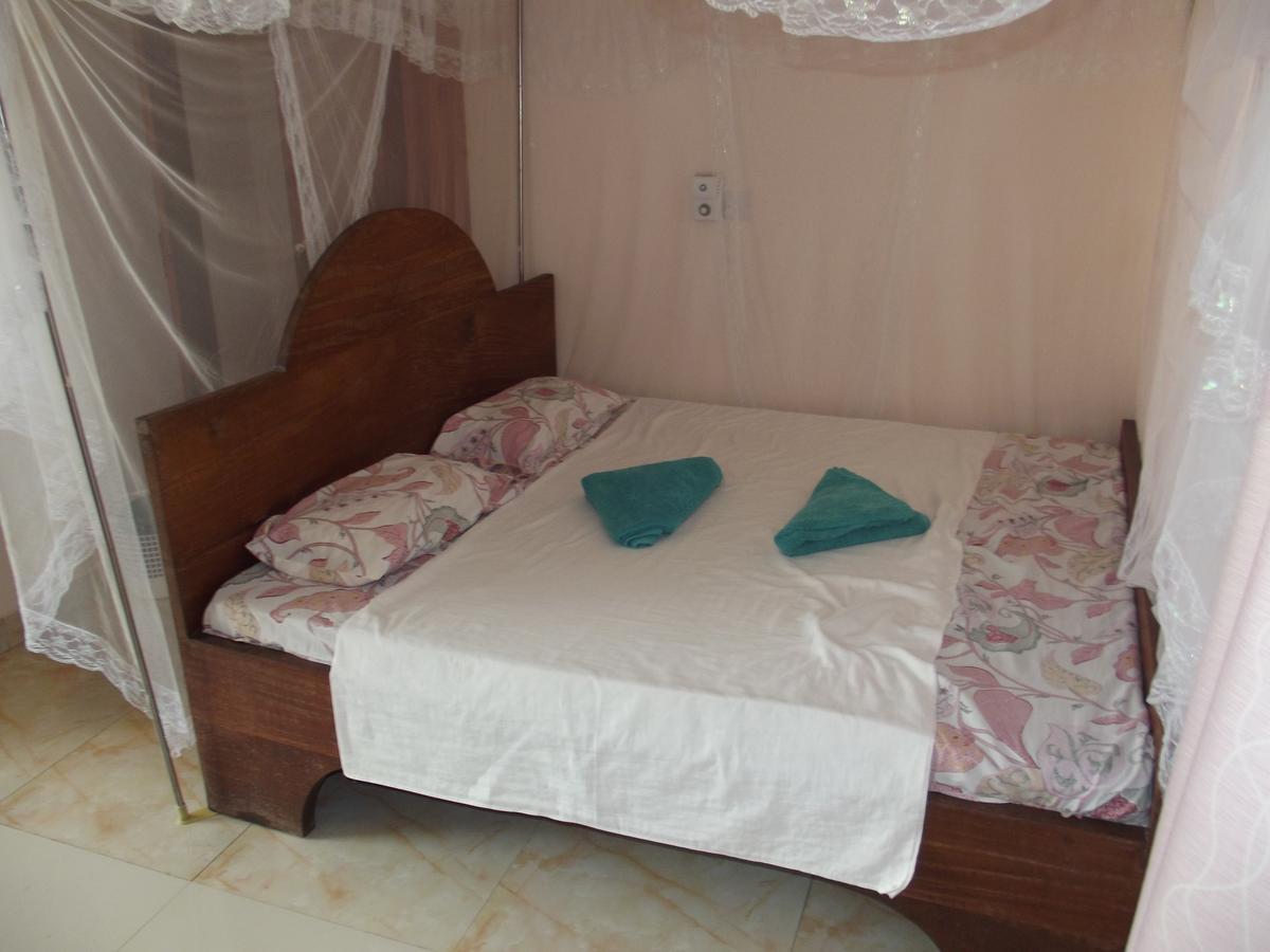 Peacock Park Hotel Ukunda Extérieur photo