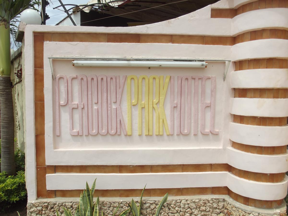Peacock Park Hotel Ukunda Extérieur photo