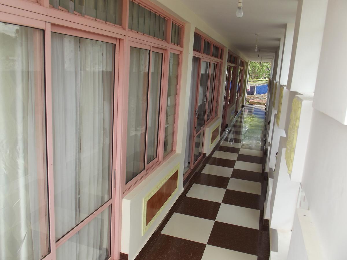 Peacock Park Hotel Ukunda Extérieur photo